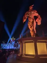 Adornos del evento de GDL LUZ enfrente del El Hospicio Cabañas